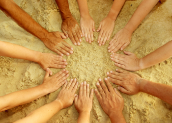 humanconnection-gelber
